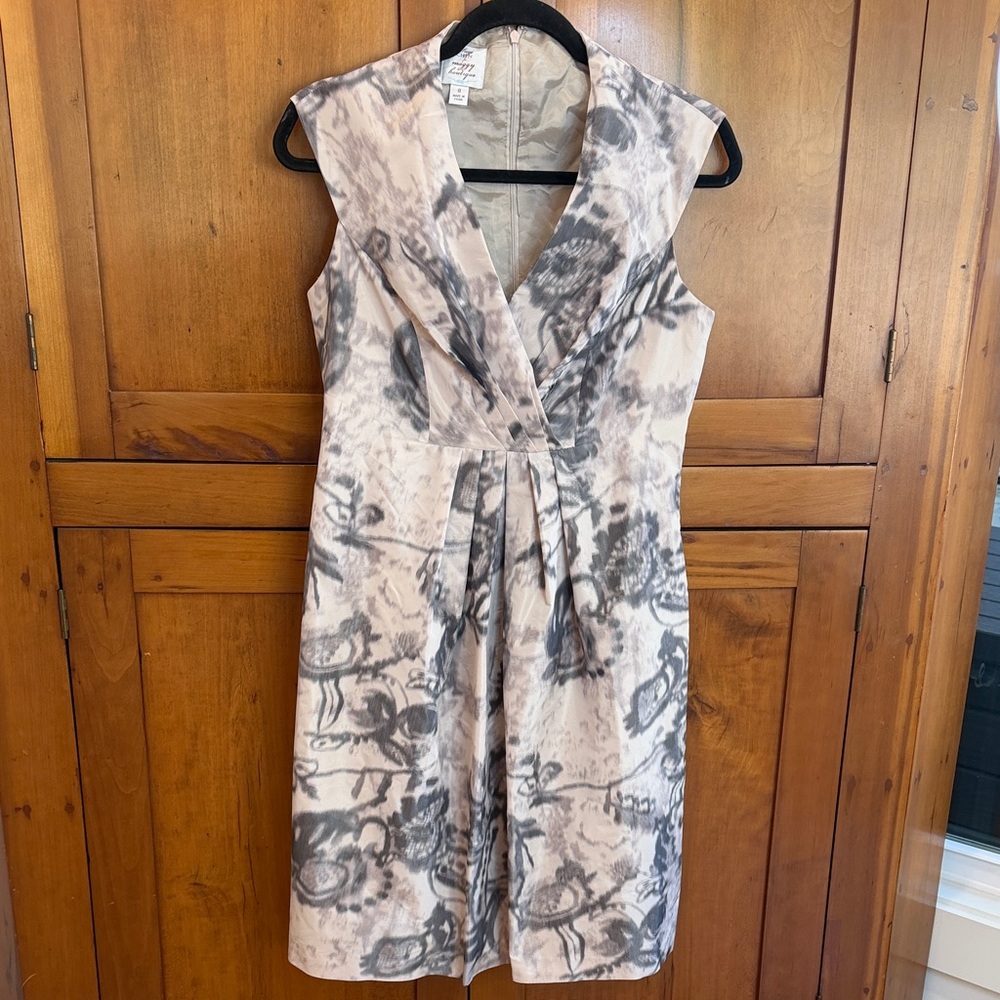 Suzi Chin for Maggy Boutique Gray/Cream Muted Abstract Midi Dress, 8- French
